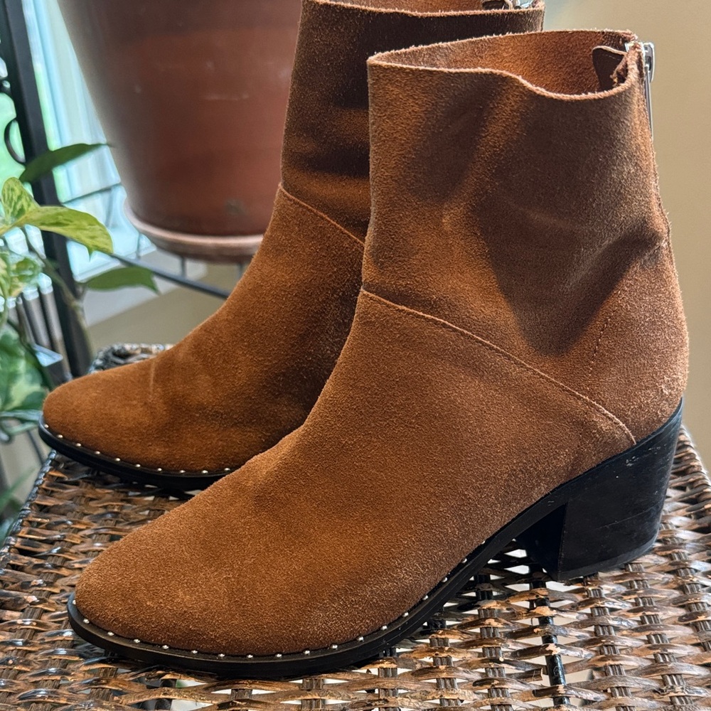 Treasure &‎ Bond Cognac Leather Suede Ankle Studded Booties Women’s Size 6